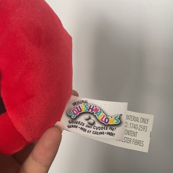 🧸 2/$25 Mini Santa squishmallow - Picture 2 of 2